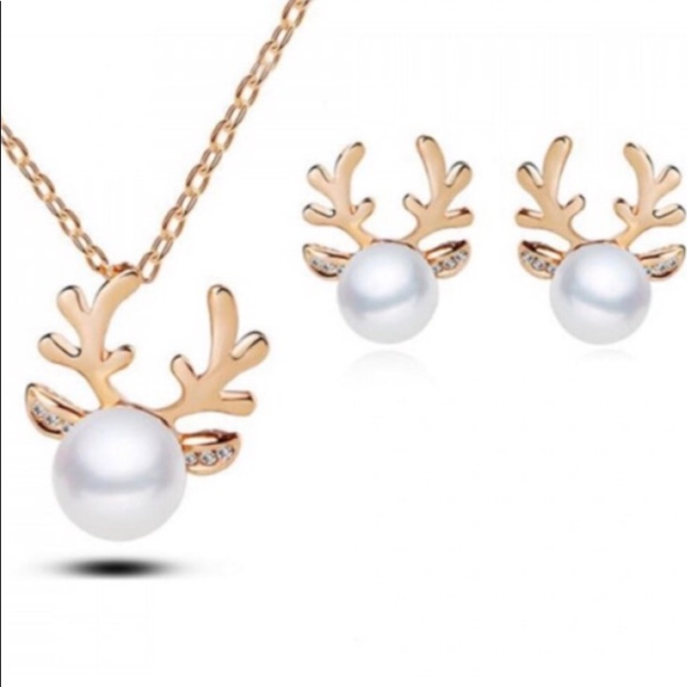 Reindeer earring and necklace lot in gold